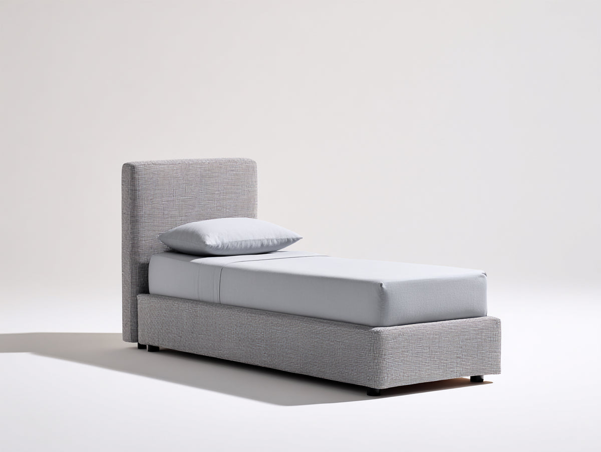 Einzelbett gepolstert 210 x 110 x 105 cm - Hellgrau-Schwarz - modernes Design mit hohem Kopfteil