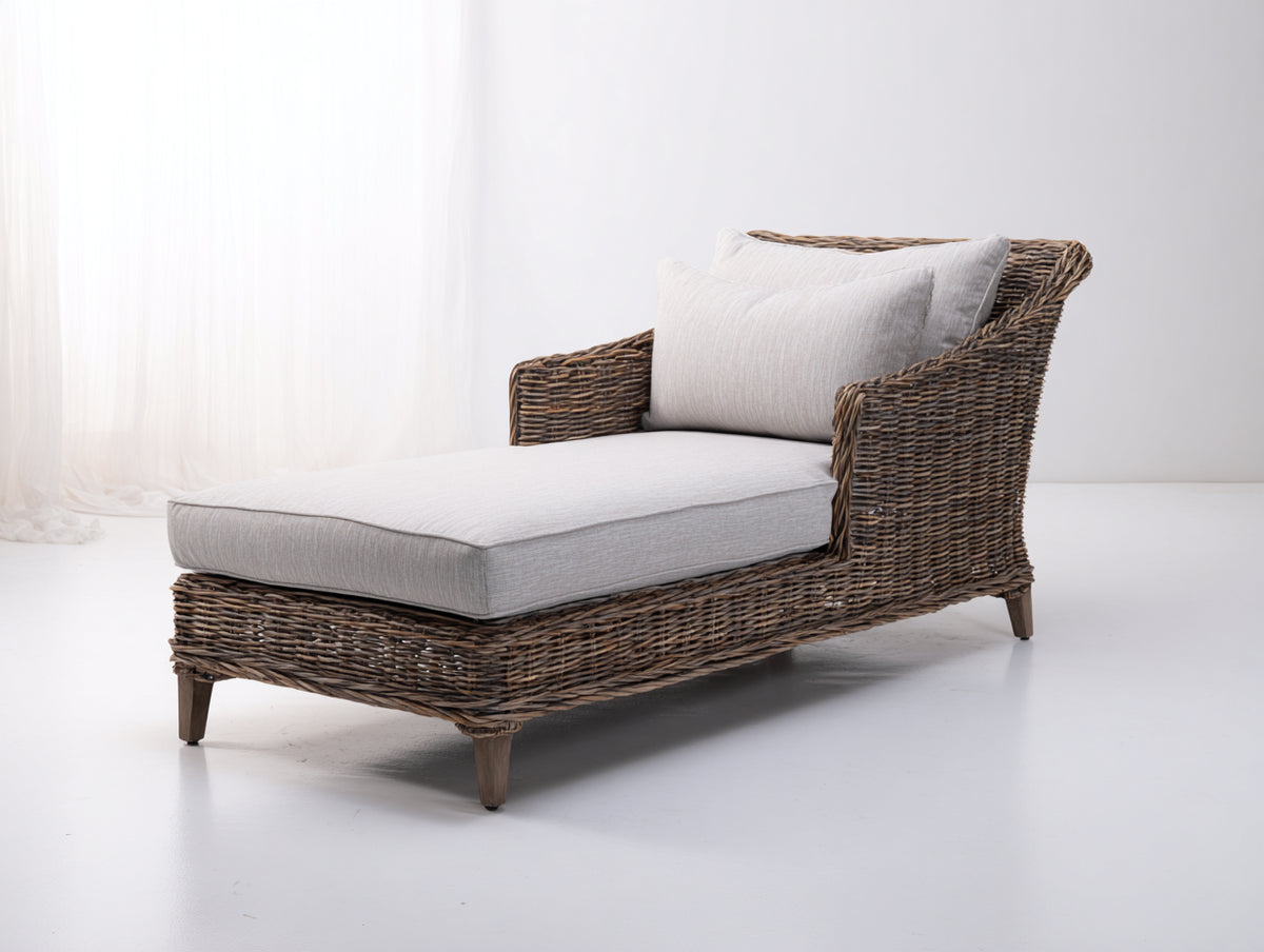 Sonnenliege Polyrattan 180 x 95 x 82 cm - Braun Beige - Komfortable Gartenliege mit Armlehnen