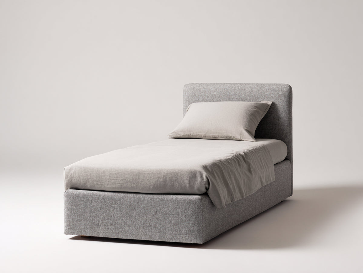 Einzelbett gepolstert 210 x 110 x 100 cm - Hellgrau - modernes Design mit gepolstertem Kopfteil